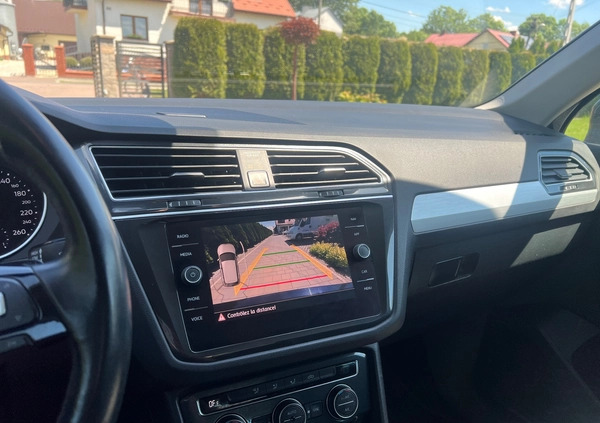 Volkswagen Tiguan cena 82500 przebieg: 152734, rok produkcji 2017 z Jastrzębie-Zdrój małe 704